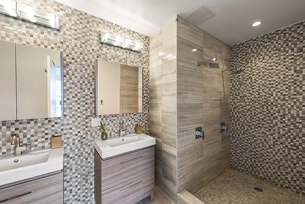 Sold by Compass | media 7