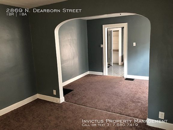 3rd image of 2869 N Dearborn St