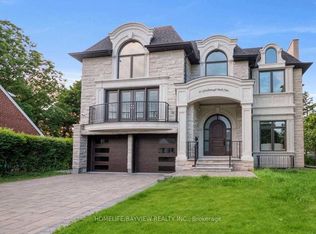 25 Glenborough Park Cres, Toronto, ON M2R 2G4