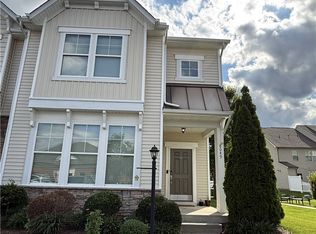 8049 Ellendale Dr, Mechanicsville, VA 23116