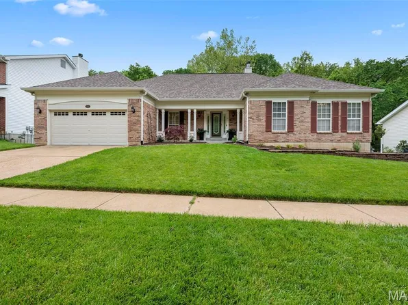 500 Terrington Dr, Ballwin, MO 63021