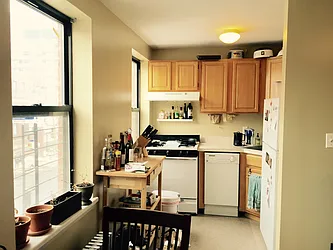 Rented by Sunrise Real Estate
