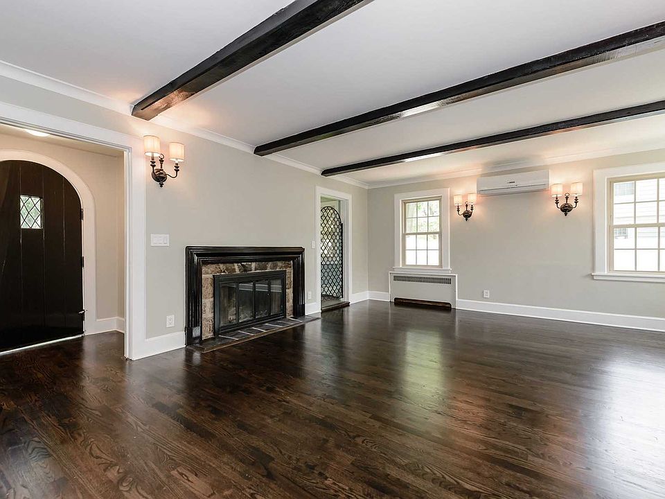 3980 Park Ave, Seaford, NY 11783 Zillow