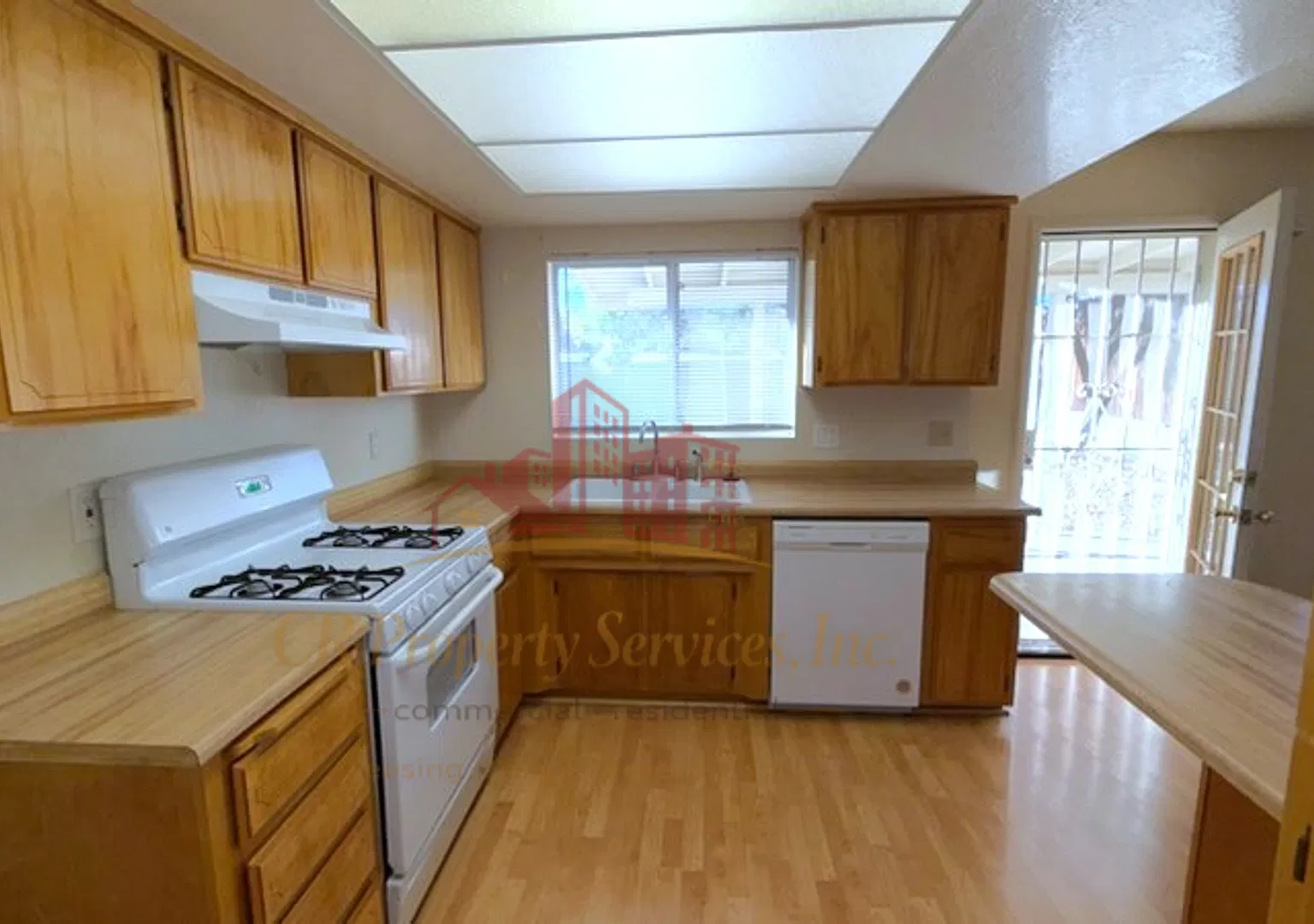 Amazing 2 Bedroom / 2 Bathroom Duplex in Centennial Park - Canyon Shadows — Photo 2