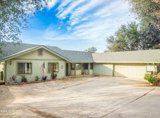 18679 Hummingbird Dr, Penn Valley, CA 95946