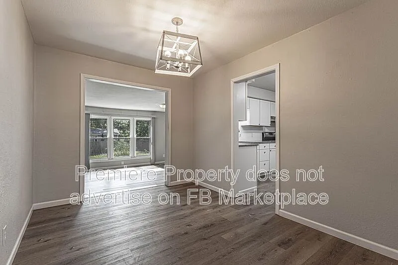 4 bed, 2.0 bath, 1616 sqft, $1,995 — Photo 3
