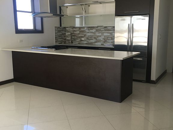 4th image of 1641 E 18th St #8