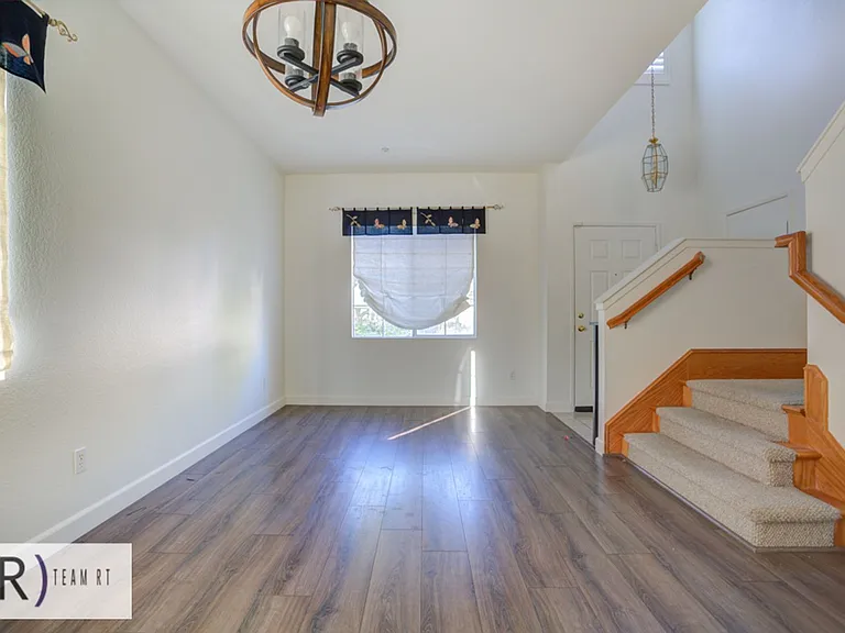 15984 Paul Ct — Photo 4