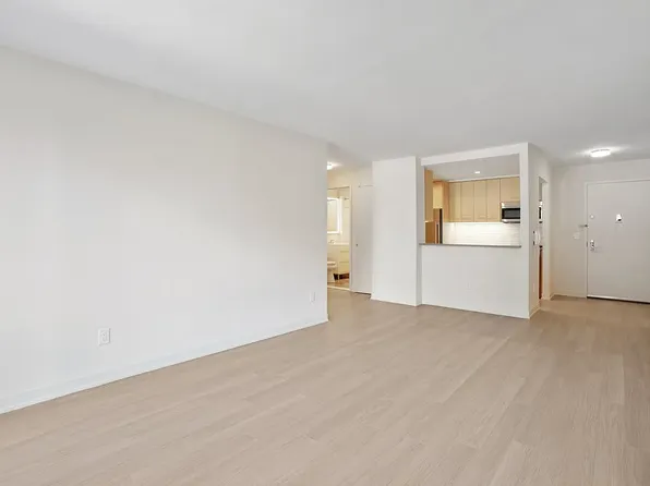 Columbus Pl, New York, NY