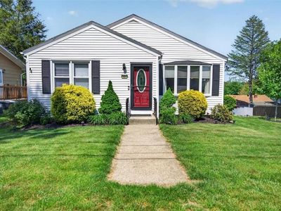 23 Park St, North Providence, RI, 02904