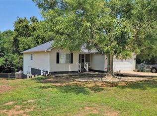 382 Graham Rd, Anderson, SC 29625