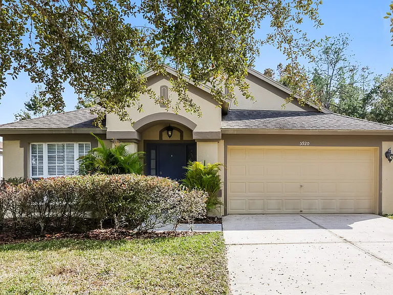 5920 Count Turf Ln — Photo 1
