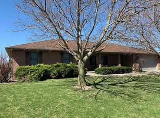 404 Sunset Dr, Colfax, IL 61728