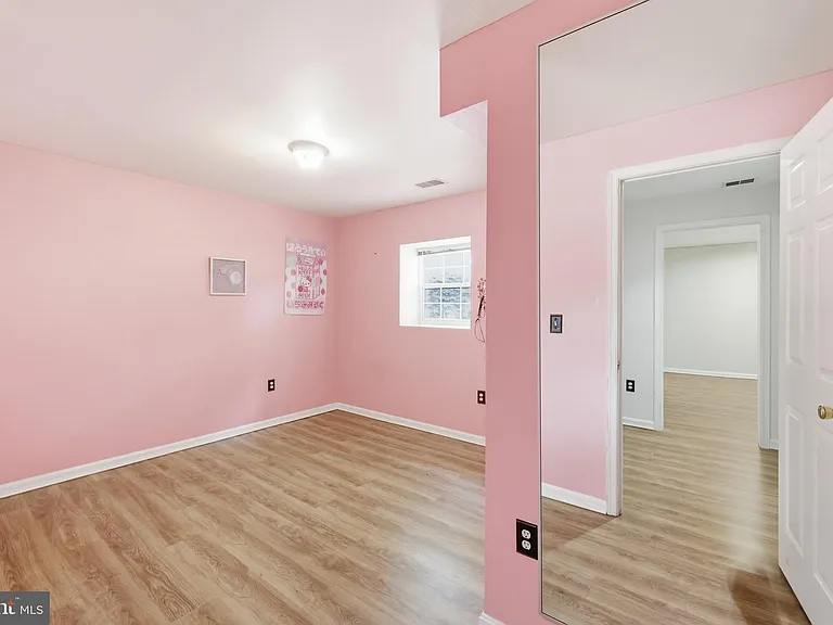 2917 Markhams Grant Dr — Photo 62