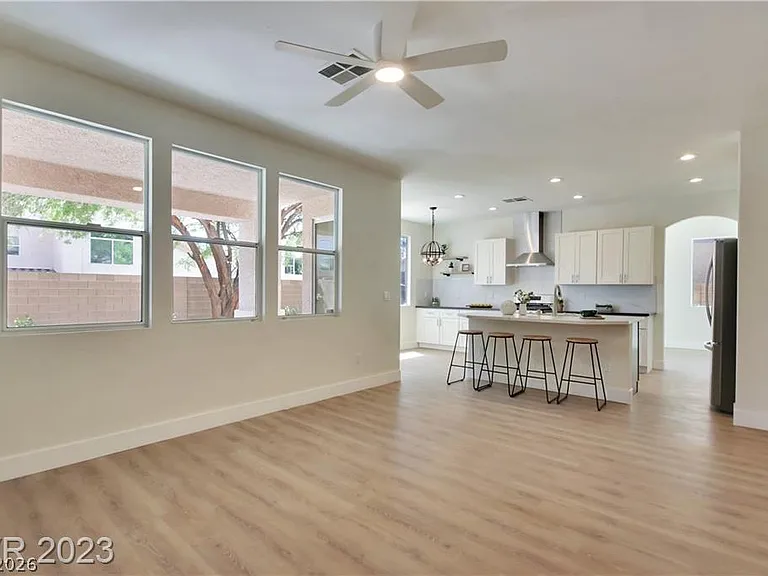 3816 Cape Royal St — Photo 14