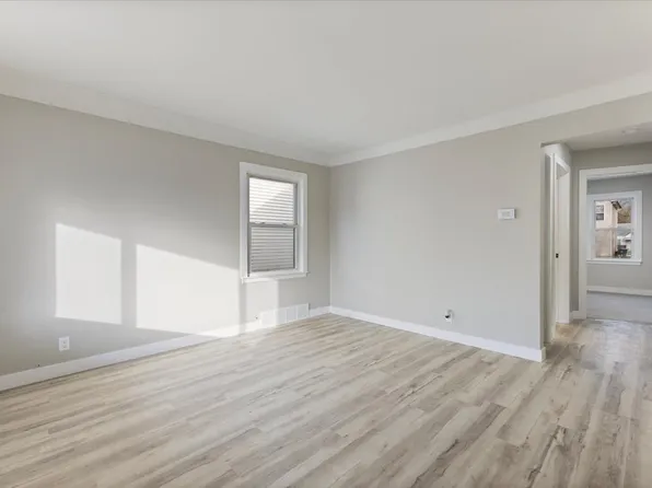 407 E Hayes Ave, Hazel Park, MI 48030