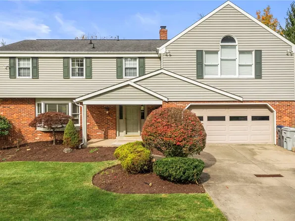 108 Lightholder Dr, McMurray, PA 15317