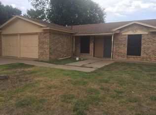 3130 Cheyenne St, Irving, TX 75062