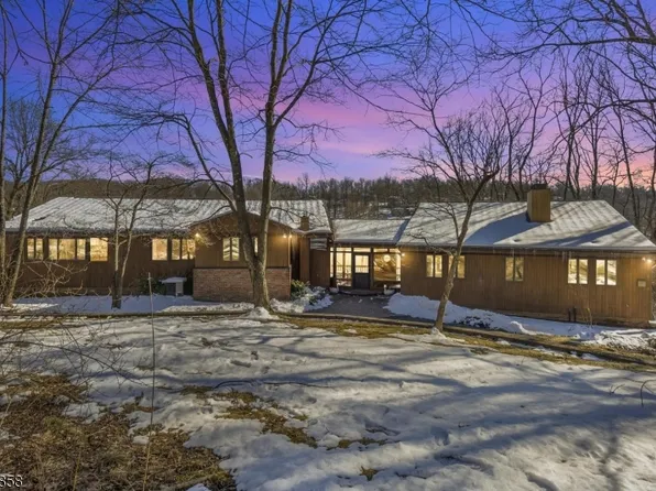 76 W Shore Dr, Vernon Twp., NJ 07462