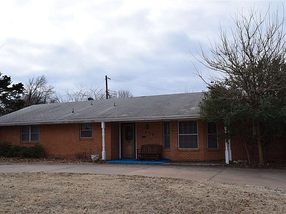 2nd image of 1710 Kiowa Dr