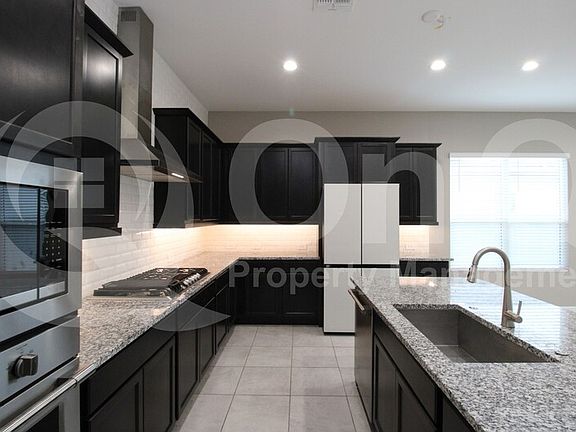 4th image of 10525 W Deanna Dr