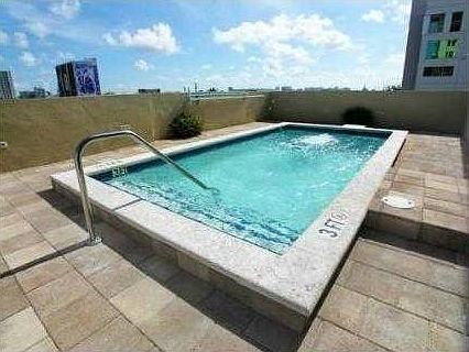 2nd image of 2275 Biscayne Blvd APT 1007