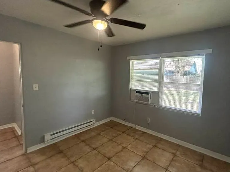 2120 Woods Ave — Photo 6