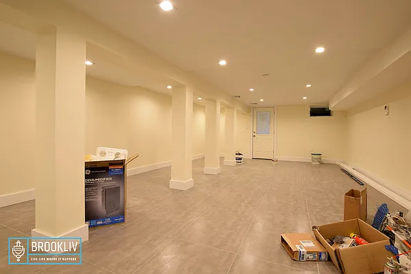 Rented by null | media 29