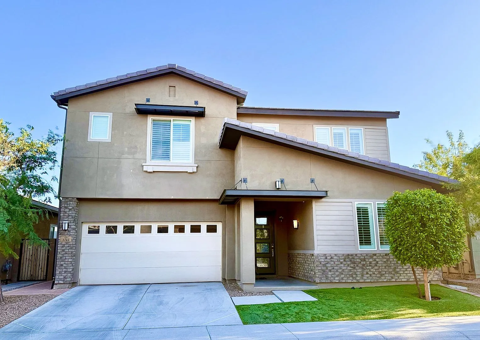 Spacious House with 4BR 3 Bath and 1 office/Game room in Tempe — Photo 1
