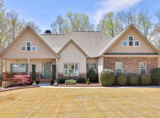 340 Fisherman Ln, Senoia, GA 30276