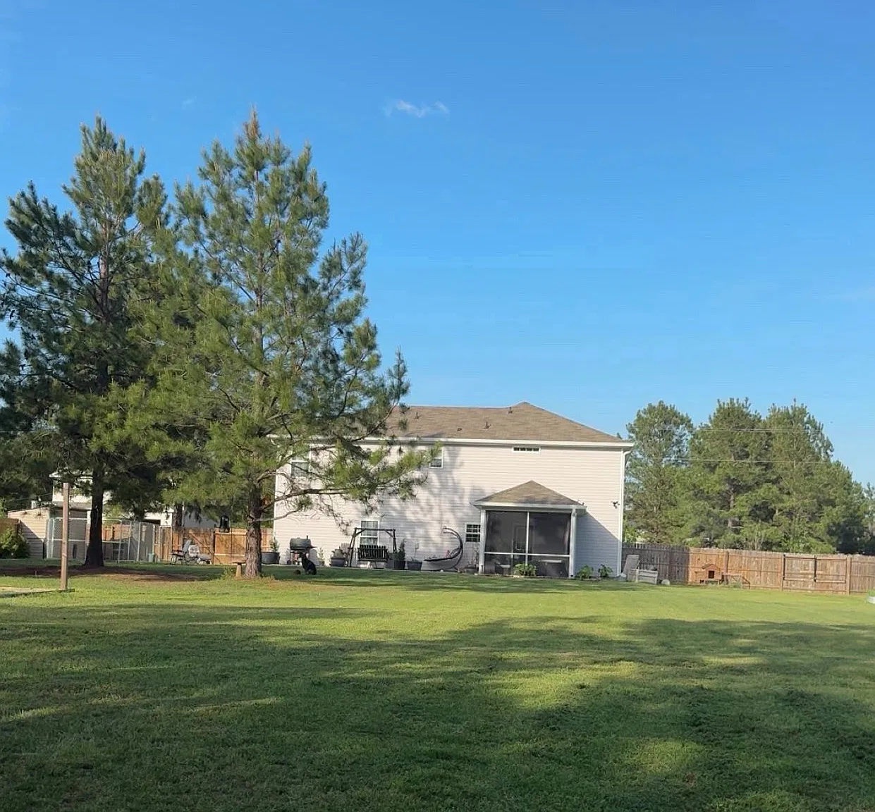 4 bed, 2.5 bath, 2316 sqft, $2,750 — Photo 2