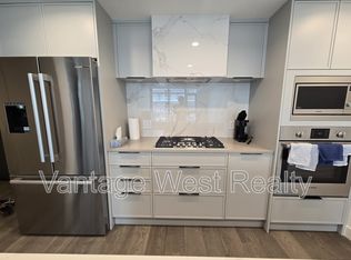 3700 Capozzi Rd #1201, Kelowna, BC V1W3L2
