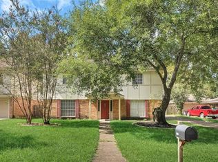 5703 Green Timbers Dr, Humble, TX 77346