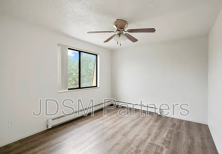 2455 Bryant St #9 — Photo 9
