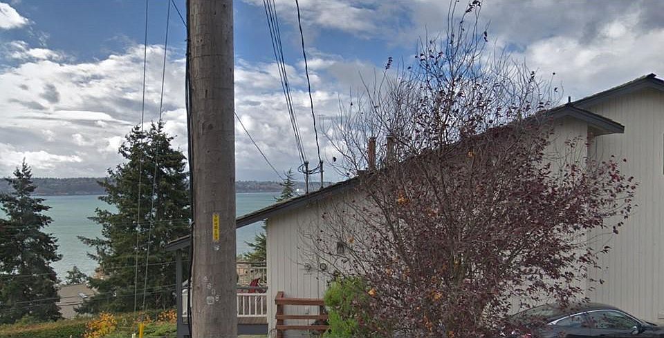 2nd image of 4608 Slayden Rd NE