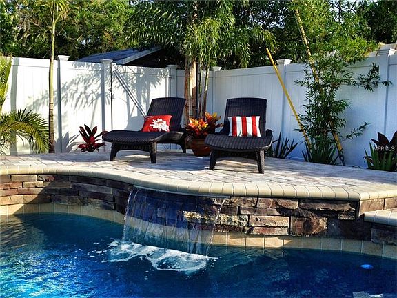 4th image of 3604 W Royal Palm Cir