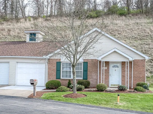 238 Village Ct, Washington, PA 15301