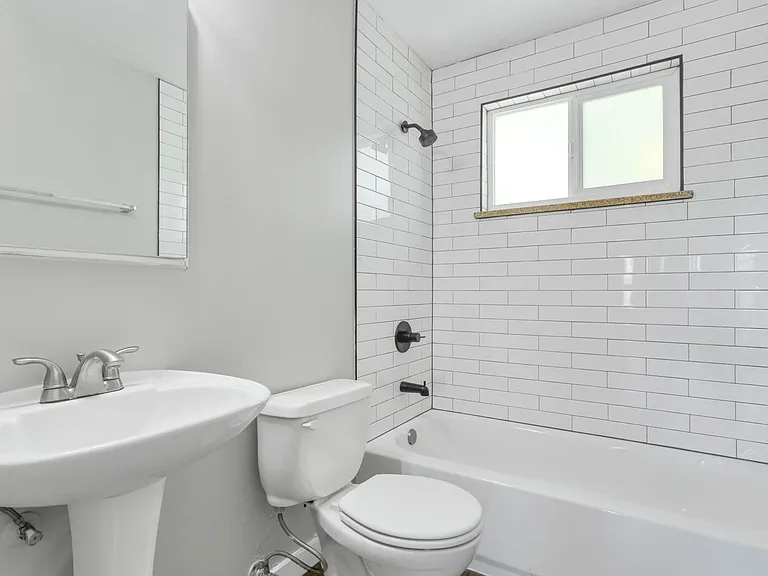 2351 S Locust St #A — Photo 15