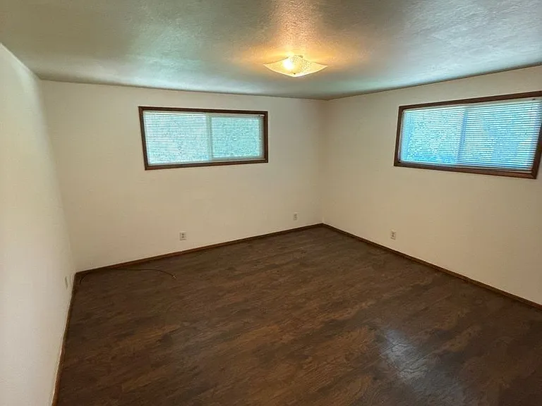 2435 City View St — Photo 13