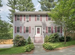 15 Locust Rd, Methuen, MA 01844