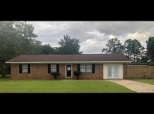 2882 Edgewood Rd, Waycross, GA 31503