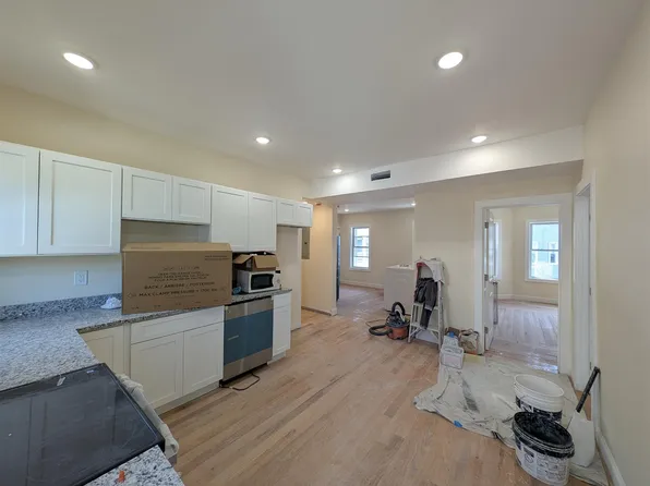 7 Lowell Cir #1, Somerville, MA 02143