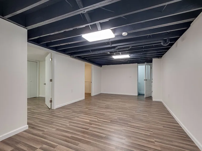 1206 Rolling Fields Dr — Photo 37