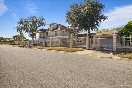 800 W Chaparral St Photo 1
