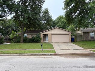 2101 W Gary St, Broken Arrow, OK 74012