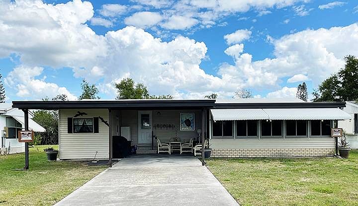 1st image of 25688 Lilac Ct