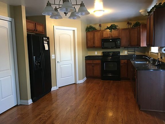 4th image of 26747 Pepperwood Dr