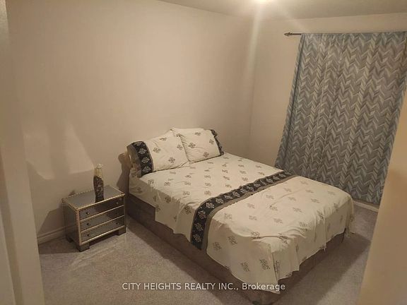 3rd image of 1058 Lexington Cir