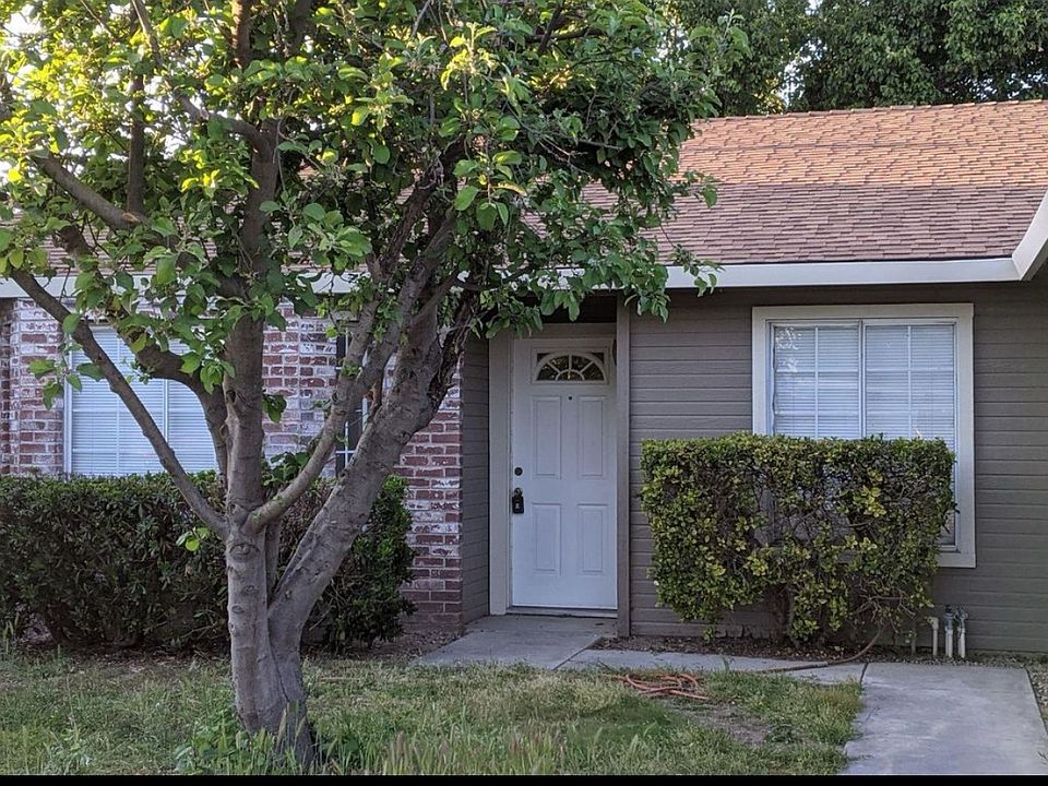 2nd image of 1421 Amanda Dr