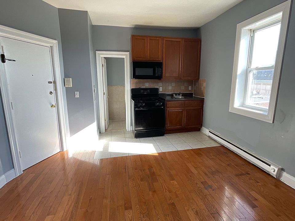 1st image of 4008 Kennedy Blvd APT D4